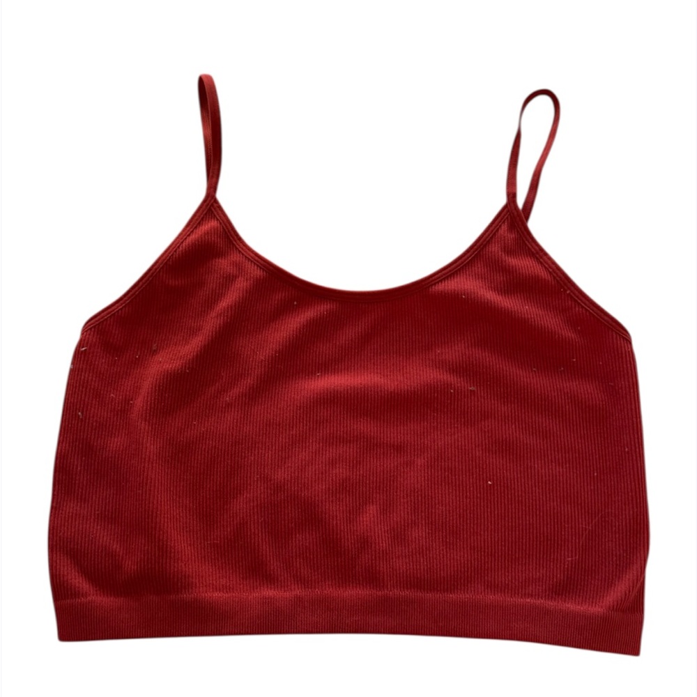 Women’s NWOT size M/L Red ribbed Cropped tank top with adjustable straps